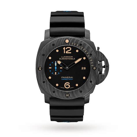 panerai submersible carbotech 47mm.